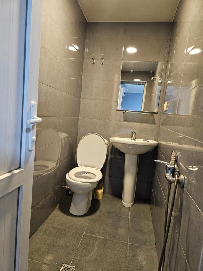 Guest House 2 Floor Batumi Exterior photo