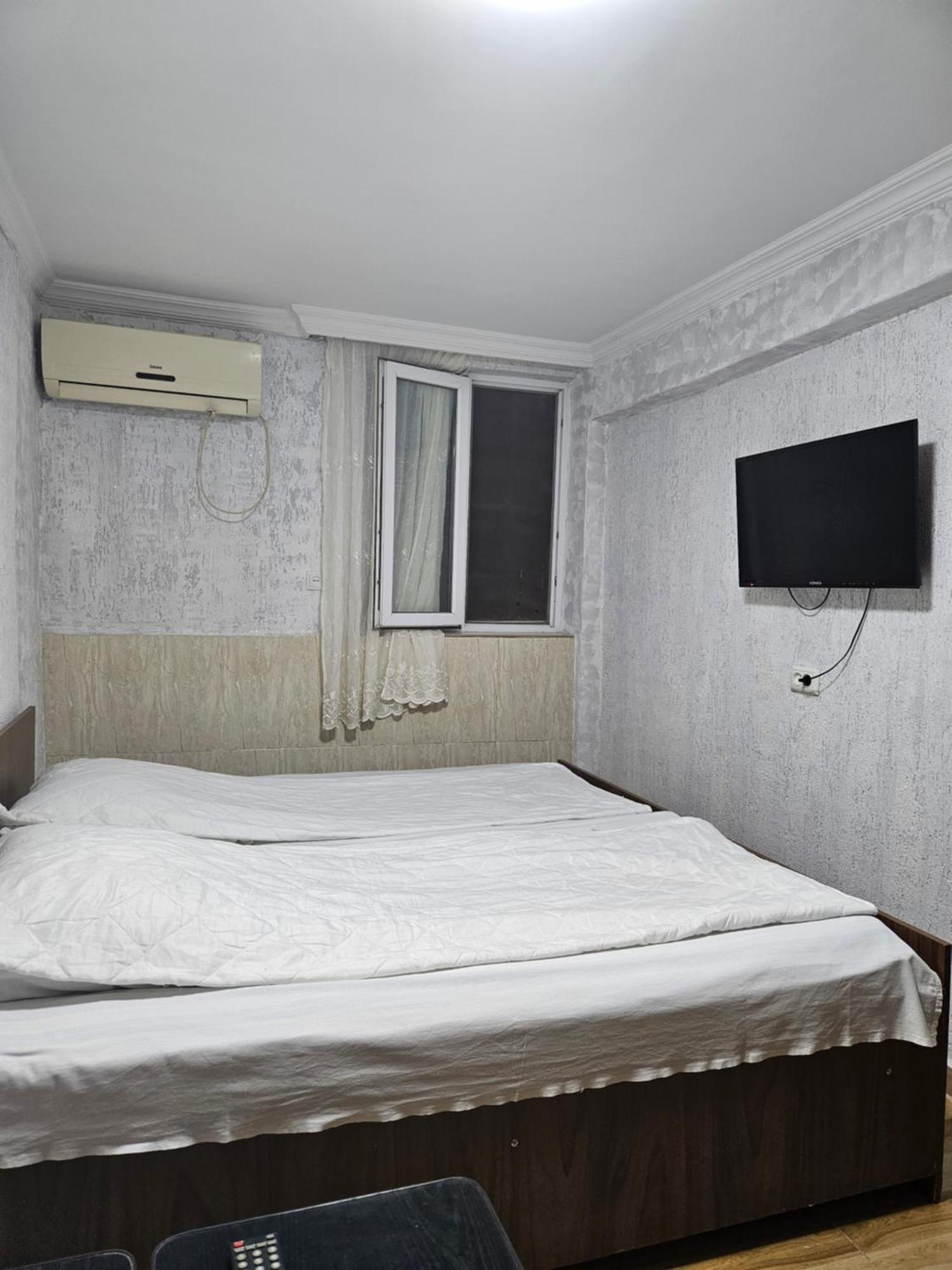 Guest House 2 Floor Batumi Exterior photo