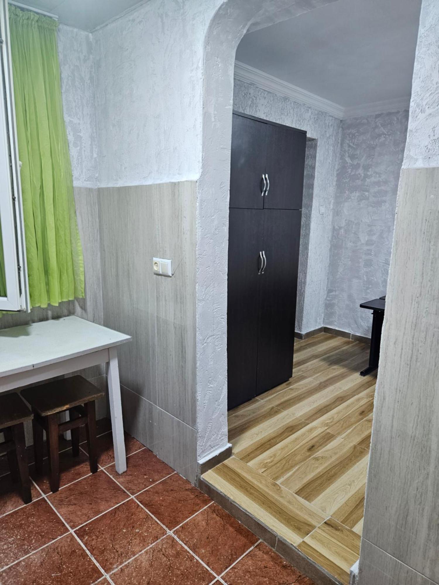 Guest House 2 Floor Batumi Exterior photo