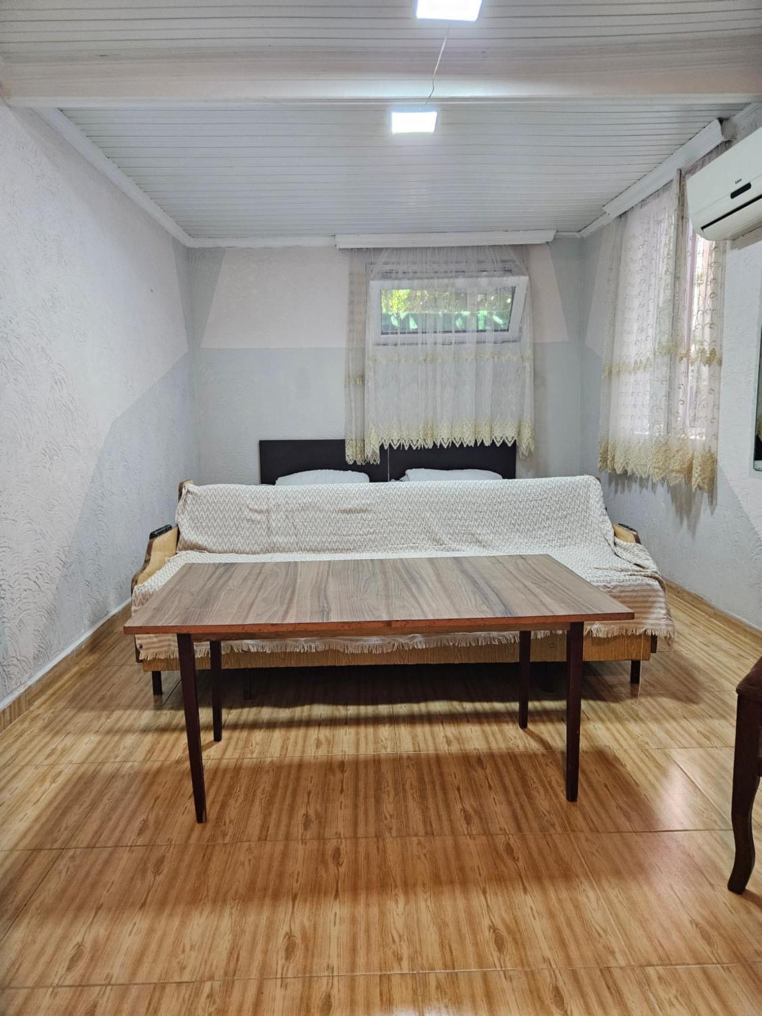 Guest House 2 Floor Batumi Exterior photo